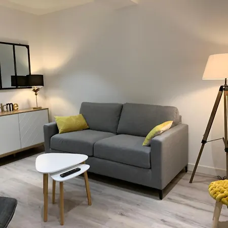 Le Jardin Des Capucins Apartment *