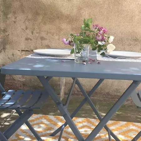 Le Jardin Des Capucins